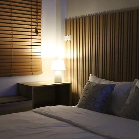S.P.C Apartment By Brodderud Bangkok Esterno foto