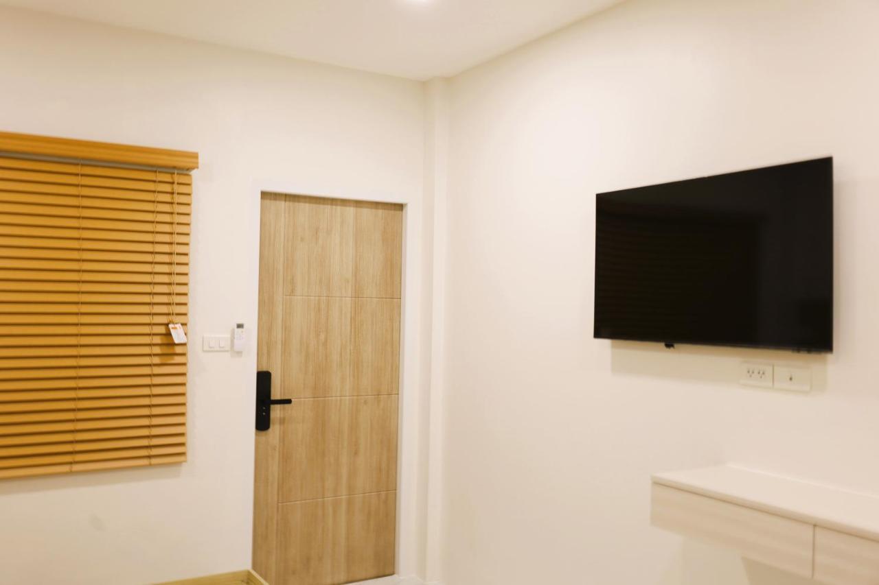 S.P.C Apartment By Brodderud Bangkok Esterno foto