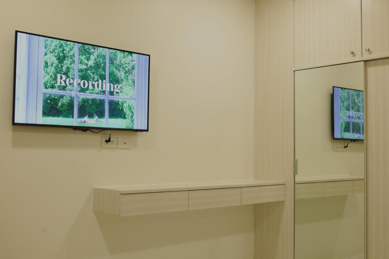 S.P.C Apartment By Brodderud Bangkok Esterno foto